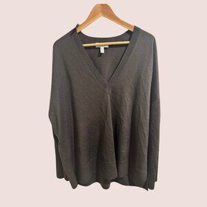 COS Lightweight V-Neck Sweater